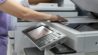 بهترین پرینترهای اداری را بشناسید 🖨 (آپدیت ۲۰۲۵)