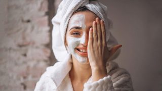 فیشیال صورت چیست؟ فواید و تأثیرات آن روی پوست